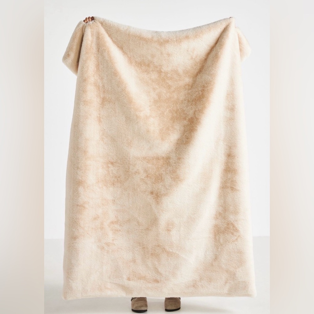 Anthropologie Sophie Faux Fur Blanket Ivory